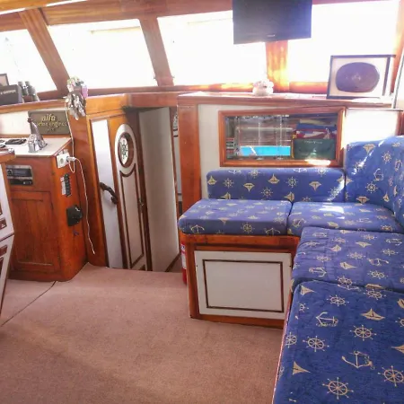 Ide Yacht Blue Voyage * 말마리스